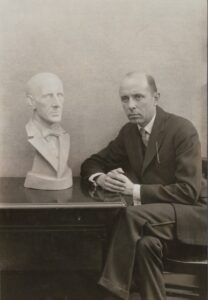Arnold Ronnebeck and Marsden Hartley bust, c1924